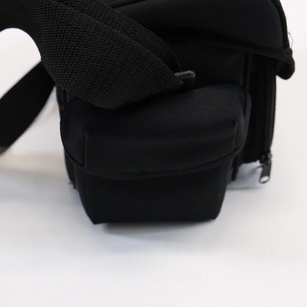 Nikon adjustable shoulder